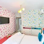 Redmarine Apartment- N Pool Resort- Parking Mamaia