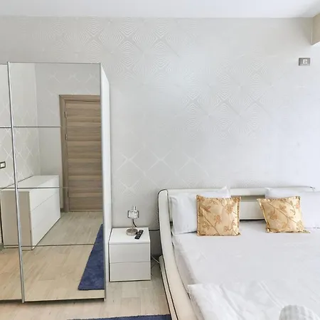 Redmarine Apartment- N Pool Resort- Parking