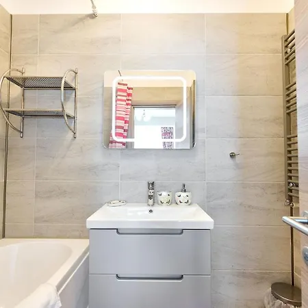 Redmarine Apartment- N Pool Resort- Parking Appartement Mamaia