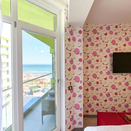 Redmarine Apartment- N Pool Resort- Parking Appartement Mamaia