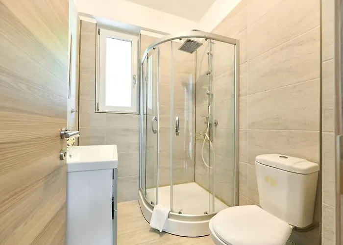 Redmarine Apartment- N Pool Resort- Parking Апартаменты Мамая