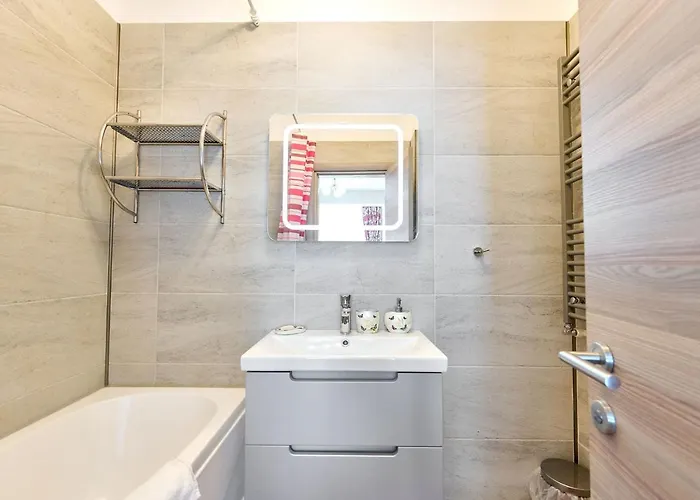 Redmarine Apartment- N Pool Resort- Parking Апартаменты Мамая