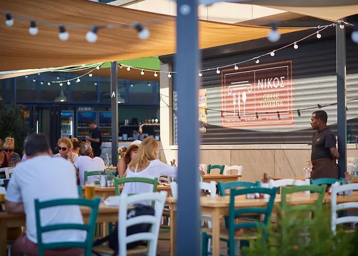 Redmarine Apartment- N Pool Resort- Parking Апартаменты Мамая